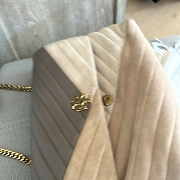 Tory Burch Kira Chevron mixed mat - Picture 7 of 9